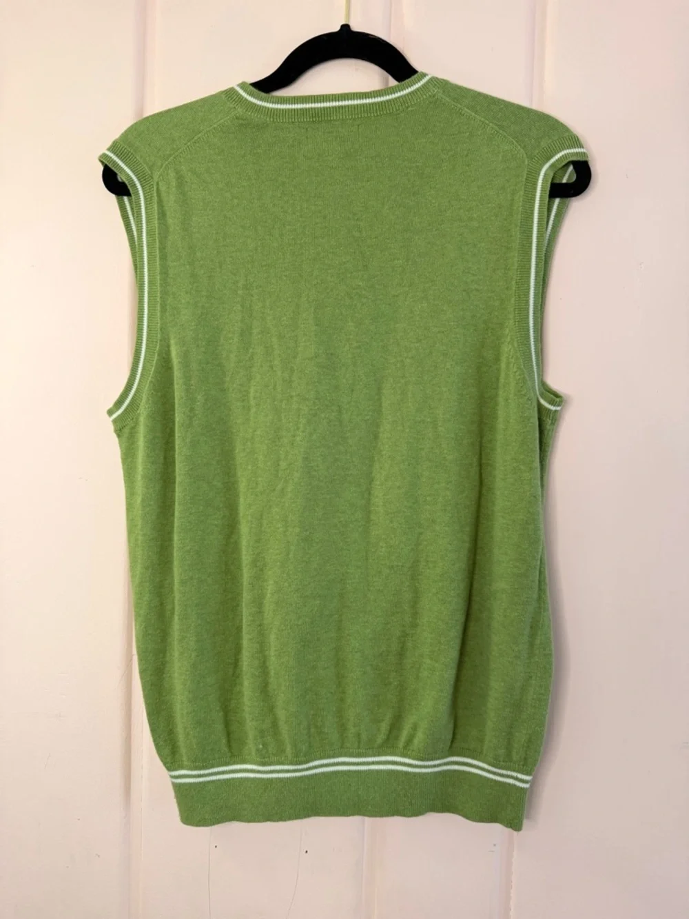 Banana Republic classic neck